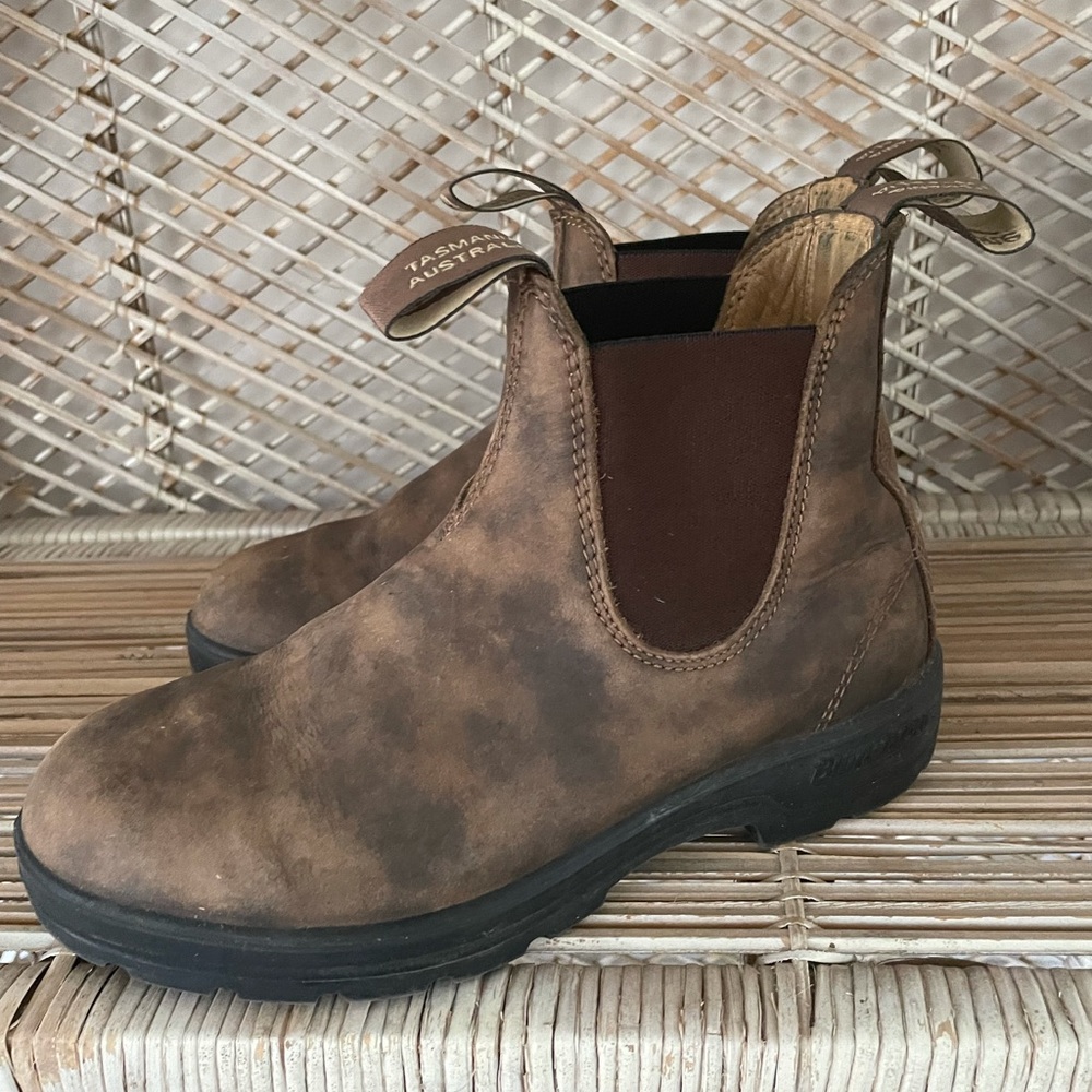 Blundstone Chelsea Boots 585 in Rustic Brown AU size 4